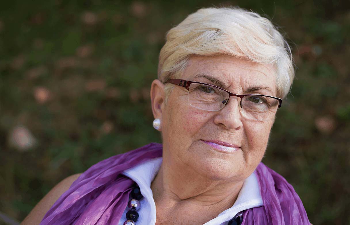 Elderly woman with LVH symptoms